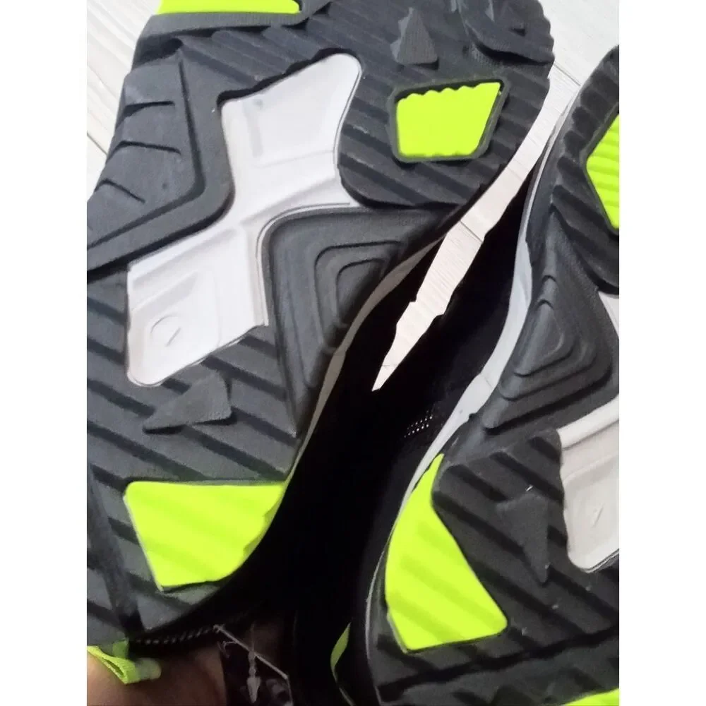 (5-4612)  K KomForme Winter Boots Sz 1